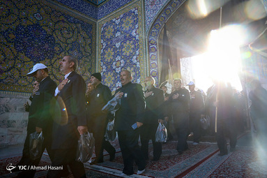 عزاداری خادمین حرم امام رضا (ع) در روز شهادت امام عسکری