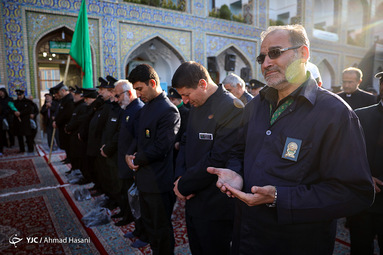 عزاداری خادمین حرم امام رضا (ع) در روز شهادت امام عسکری