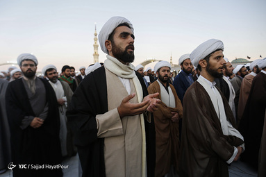 تجدید بیعت طلاب با امام زمان (عج)