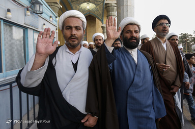 تجدید بیعت طلاب با امام زمان (عج)