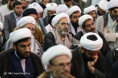 تجدید بیعت طلاب با امام زمان (عج)