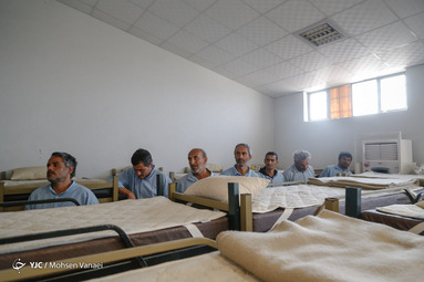 بازدید سردار سلامی فرمانده کل سپاه از مرکز معتادان متجاهر