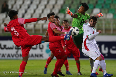 ایران 4-0 نپال