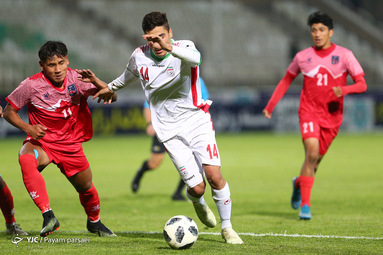 ایران 4-0 نپال