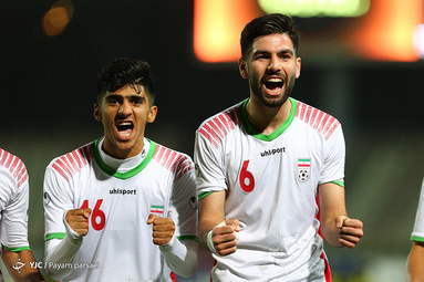 ایران 4-0 نپال