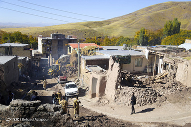 خسارات زلزله در روستای ورنکش