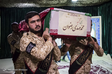 وداع با پیکر شهید محمد مهدی رضوان