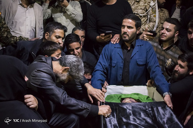 وداع با پیکر شهید محمد مهدی رضوان