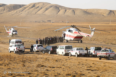 بازدید معاون اول رییس‌جمهور از روستای زلزله زده تیرشاب