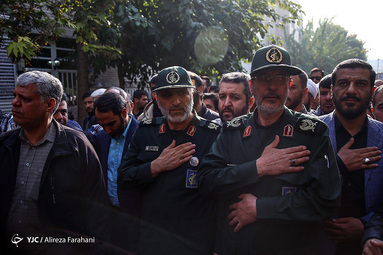 تشییع پیکر بسیجی شهید محمدمهدی رضوان