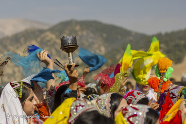 جشنواره رنگ‌ها در عروسی بختیاری