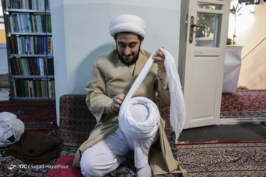 عمامه گذاری طلاب در قم