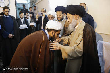 عمامه گذاری طلاب در قم