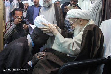 عمامه گذاری طلاب در قم