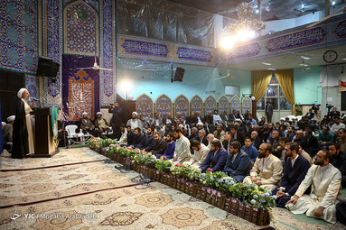 عمامه گذاری طلاب در روز میلاد پیامبر(ص)