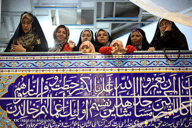 عمامه گذاری طلاب در روز میلاد پیامبر(ص)