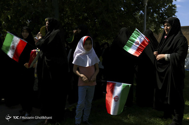 پرچم مقدس ایران‎