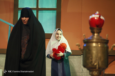 گرد همایی چهار هزار نفری دختران بسیجی