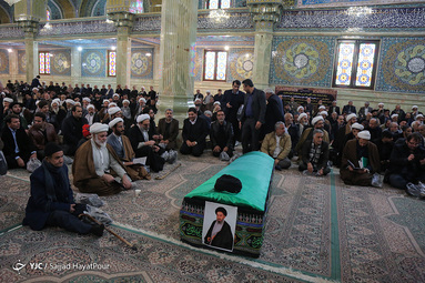 تشییع پیکر آیت‌الله میرمحمدی در قم