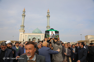 تشییع پیکر آیت‌الله میرمحمدی در قم