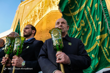 آیین اهتزاز پرچم گنبد حرم حضرت عبدالعظیم  حسنی علیه السلام