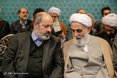 حضور ناطق نوری در مراسم ختم خواهر دکتر ولایتی