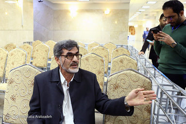 حضور مهدی کوچک زاده در هفتمین روز ثبت نام داوطلبان انتخابات مجلس در تهران