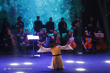 کنسرت-نمایش «ملت عشق»