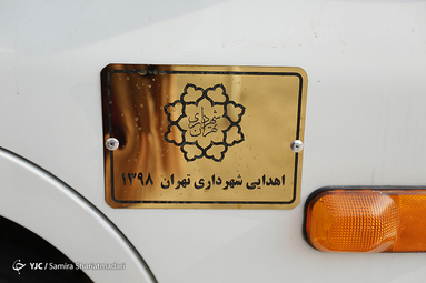 اهدای ماشین آلات خدمات شهری به شهرهای سیل زده