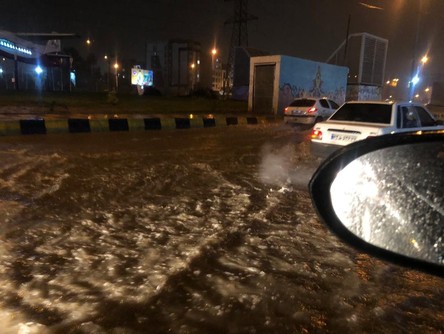 آبگرفتگی منازل مسکونی شهروندان خوزستانی در پی بارش بارن های سیل آسا