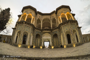 پاییز باغ شاهزاده ماهان