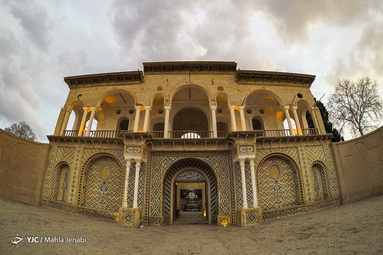 پاییز باغ شاهزاده ماهان