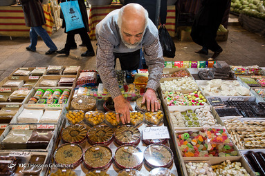 مردم قزوین در تکاژوی خرید شب یلدا