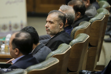 کاظم جلالی، رئیس سابق مرکز همایش های مجلس در حاشیه مراسم تودیع و معارفه رییس مرکز پژوهش‌های مجلس