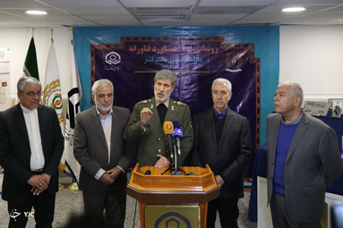 رونمائی از ۱۰ دستاورد فناورانه در وزارت دفاع