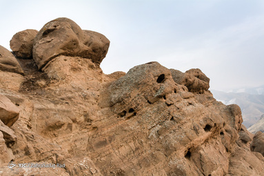 کوه های سنگی وردیج