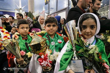 بازگشت تیم کودکان هوشمند ایران