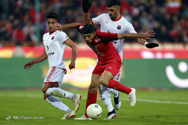 لیگ برتر فوتبال / پرسپولیس ۱ - نساجی ۰