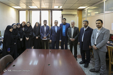 بازدید دبیرکل ستاد مبارزه با موادمخدر از باشگاه خبرنگاران