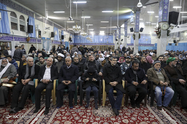 مراسم بزرگداشت شهادت سردار سلیمانی در حرم حضرت زینب (س) در حومه دمشق
