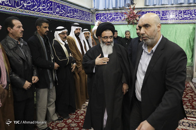 مراسم بزرگداشت شهادت سردار سلیمانی در حرم حضرت زینب (س) در حومه دمشق