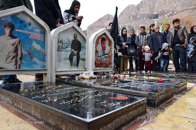 گلزار شهدای کرمان در انتظار سردار سلیمانی