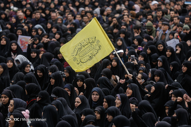 تجمع دسته عزاداری دانشجویان در دانشگاه تهران