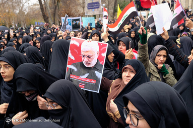 تجمع دسته عزاداری دانشجویان در دانشگاه تهران