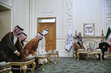دیدار وزیر امور خارجه قطر با رییس مجلس