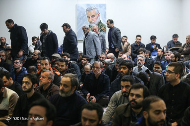مراسم تجدید عهد هنرمندان با سردار قاسم سلیمانی