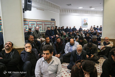 مراسم تجدید عهد هنرمندان با سردار قاسم سلیمانی