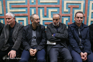 مراسم تجدید عهد هنرمندان با سردار قاسم سلیمانی