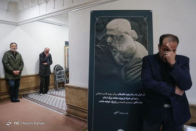 مراسم تجدید عهد هنرمندان با سردار قاسم سلیمانی
