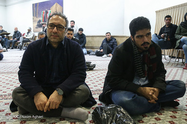 مراسم تجدید عهد هنرمندان با سردار قاسم سلیمانی